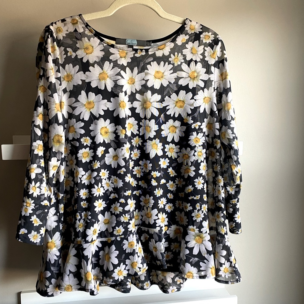Eva Franco daisy top EUC size M
